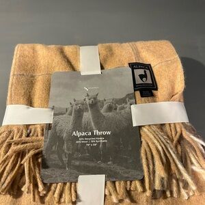 Alpaca Throw Blanket - Warm Tan